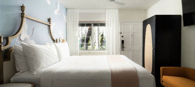 Romantic Beach Escape! Outdoor Pool, Bikes & Gym Access | Pet Friendly!