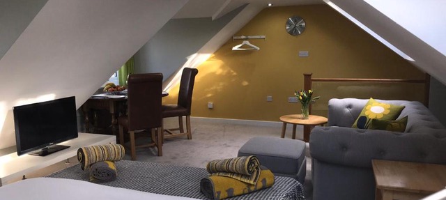 Round-y-Corner