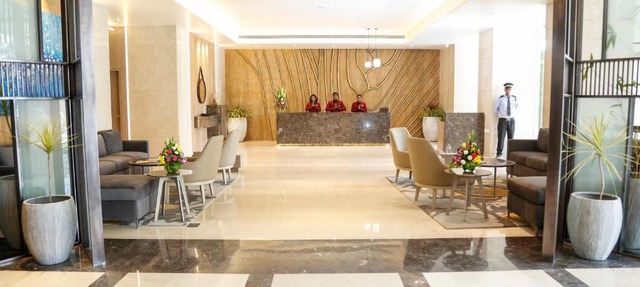 Royal Hometel Suites