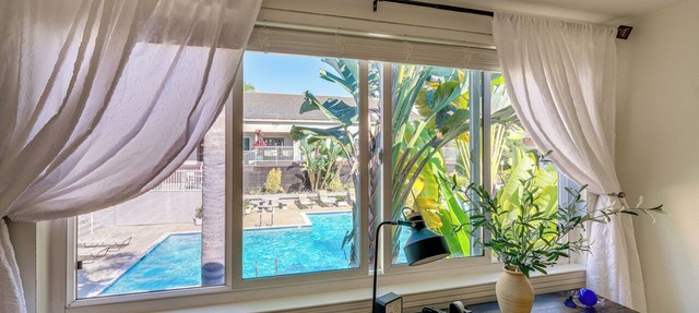 San Diego Condo w/Pool Access ~ 2 Mi to Beach!