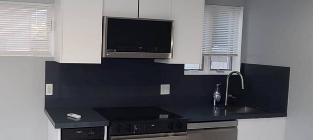Santa Monica Special 4800/Mo 2Bd 2Ba like a house
