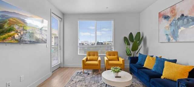 SDs most Amenity-Rich Apartments! Resort-Style 2BR