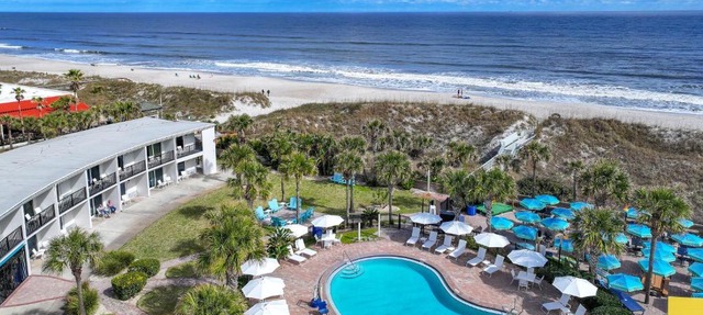 Seahorse Oceanfront Inn