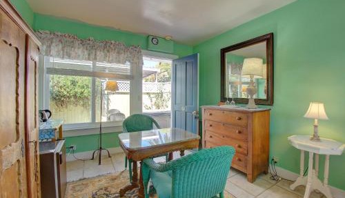 Secret Garden Inn & Cottages