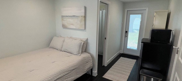 Separate-entrance Charming South Tampa Studio