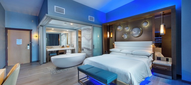 Shade Hotel