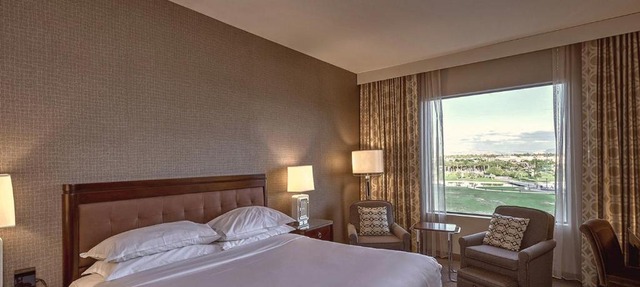 Sheraton Mesa Hotel at Wrigleyville West