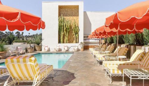 Silver Lake Pool & Inn
