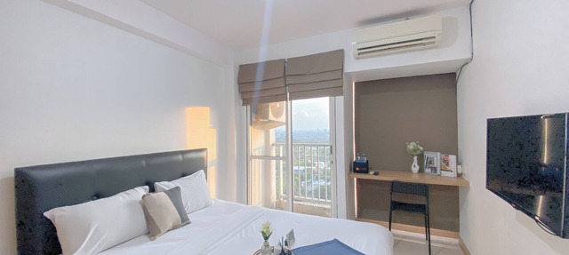 Simply Look And Comfy Studio Tifolia Apartment