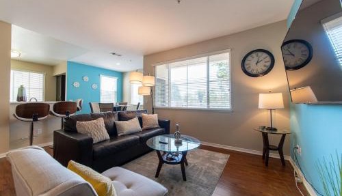 Sky Luxury 2BDRM Suite Deluxe Living Cali