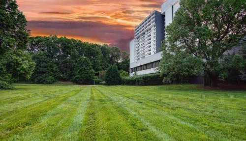 Sonesta Charlotte Lower South End