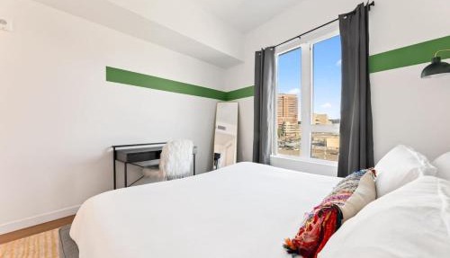 Spacious 1-Bedroom Gem with Downtown LA Views