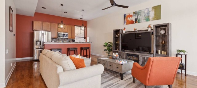 Spacious 4BR Condo | Pool Table | Near McCormick