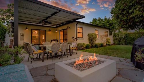 Spacious 4BR Games Workspace Outdoor Fun