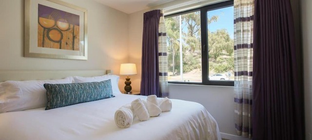 Spacious 500 sqft Studio with Balboa Park View