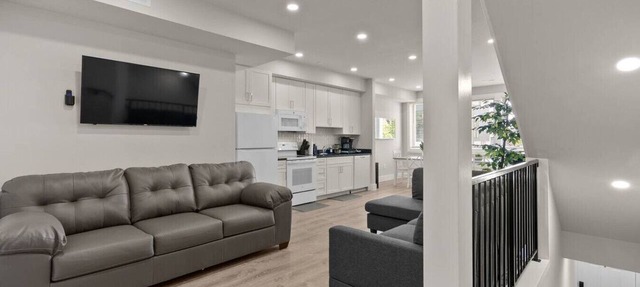 Spacious 6BedroomHome+GarageParking+H StCorridorDC