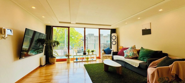 Spacious and Premium Apartment in Gangnam!