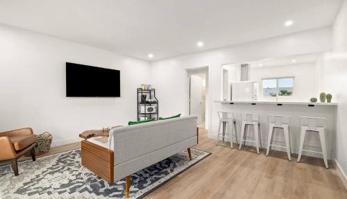 Spacious Apt w/1BR - City Center