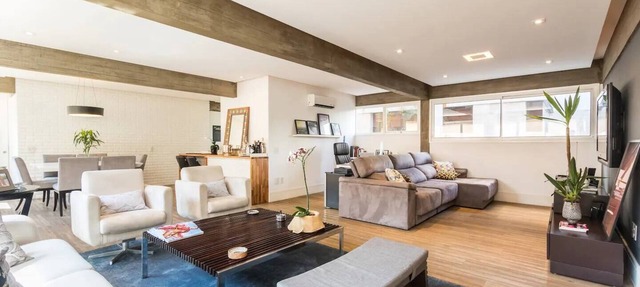 Spacious, modern and cozy apartment very well located