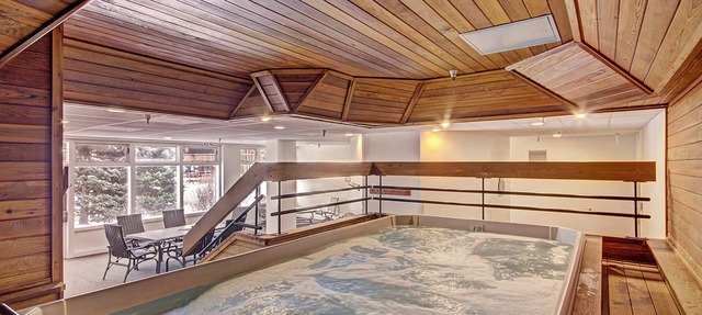 Spacious Condo in the Heart of Center Village - Pet Friendly - VS367 by Redawning