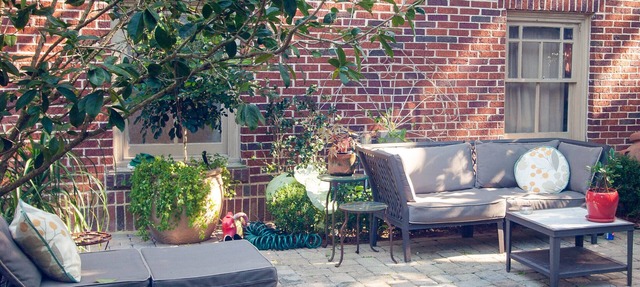 Spacious garden apartment near Tulane and many amazing restaurants and shops