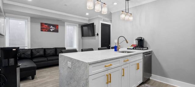 Spacious &Modern 3BRCondo Near FloridaAve Hotspots