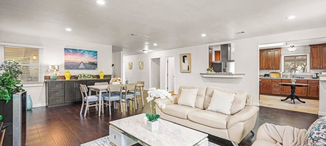Spacious Retreat w Large Kitchen & Outdoor Patio