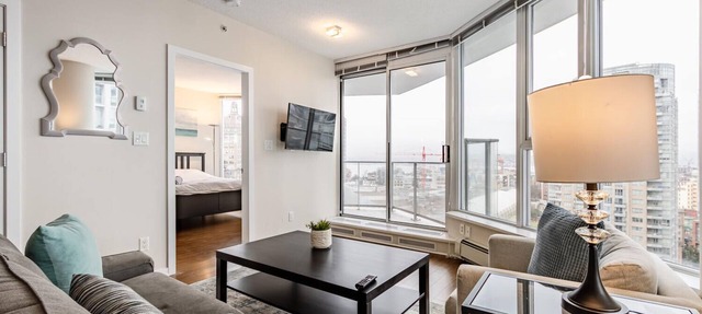 Spacious Two Bedroom/Two Bathroom Condo in Central Downtown Vancouver