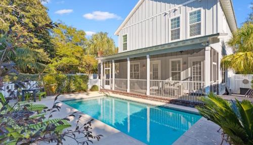 Spartina - 1073 Demere Road