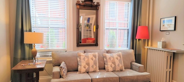 Special!excellent, Sunny! Duplex! Pvt! Condo! 1.5 Miles to Center
