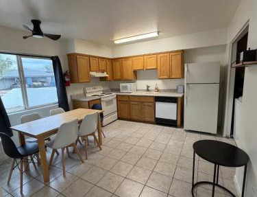Spring Training Special Comfy 3 Bedroom
