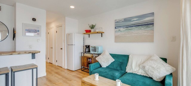 Steps to Beach: Corpus Christi Condo w/Balcony