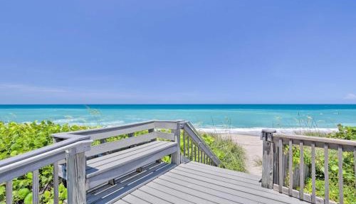 Stuart Condo at Beachfront Resort w/Ocean Views