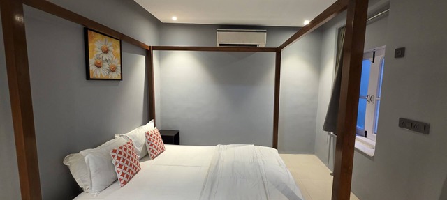 Studio Apartment 105 In Malabar Hill By Florastay