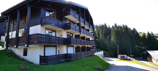 Studio cabine ensoleillé avec balcon à 1450m - FR-1-505-19