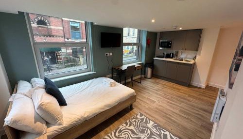 Studio Flat Close to Queen Square - Flat 2B