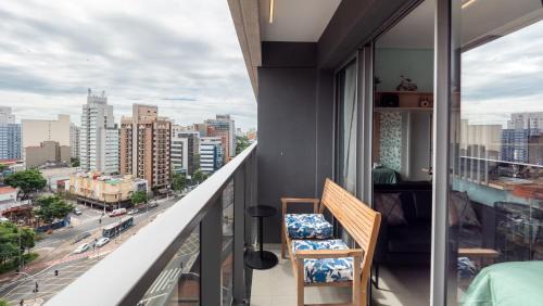 Studio Moderno no Paraíso com Varanda e Vista Ao lado do Metrô