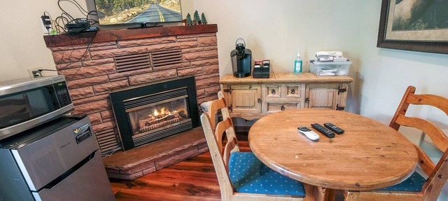Studio with King Bed, Fireplace, and Deck with BBQ Grill