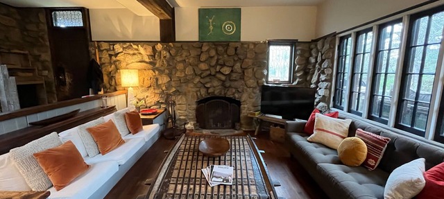 Stunning Stone Abode in Downtown Boulder - Walk to Pearl St, Chautauqua Park, CU