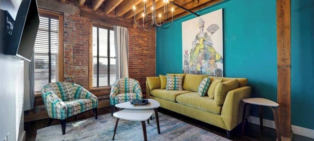 Stylish 1865 Warehouse Loft | Steps to Vanderbilt