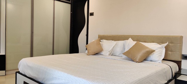 Stylish 2BHK with Garden View