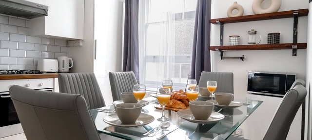Stylish 2BR near Liverpool Street - City of London