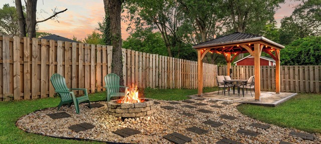 Stylish 4BR Haven Backyard and Fire Pit