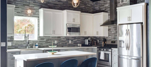 Stylish 4BR Home w Pool Hot Tub Near Downtown