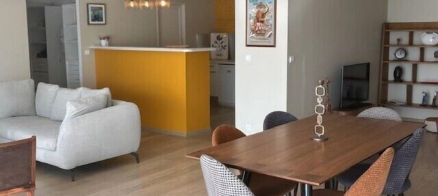 Stylish Apartment - 5 Min Walk to Center