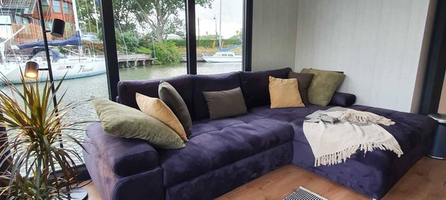 Stylish, Brand-new Houseboat in Monnickendam, Near Amsterdam