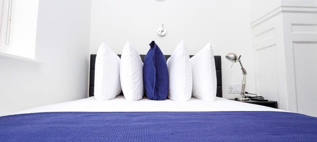 Stylish Hotel Room in Boston's Fenway - Unit #107