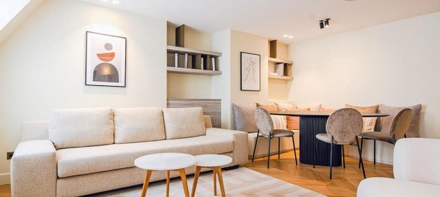 Stylish Triplex with Amazing Terrace near Louvre