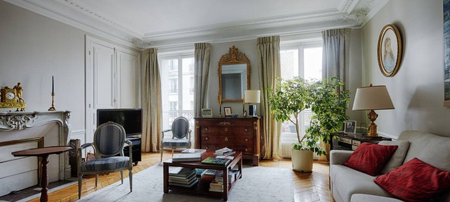 Suburban Peace in Neuilly-Sur-Seine, by Veeve