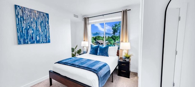 Sugarhouse! Mountain View 3BR, 2BA Gym, Parking